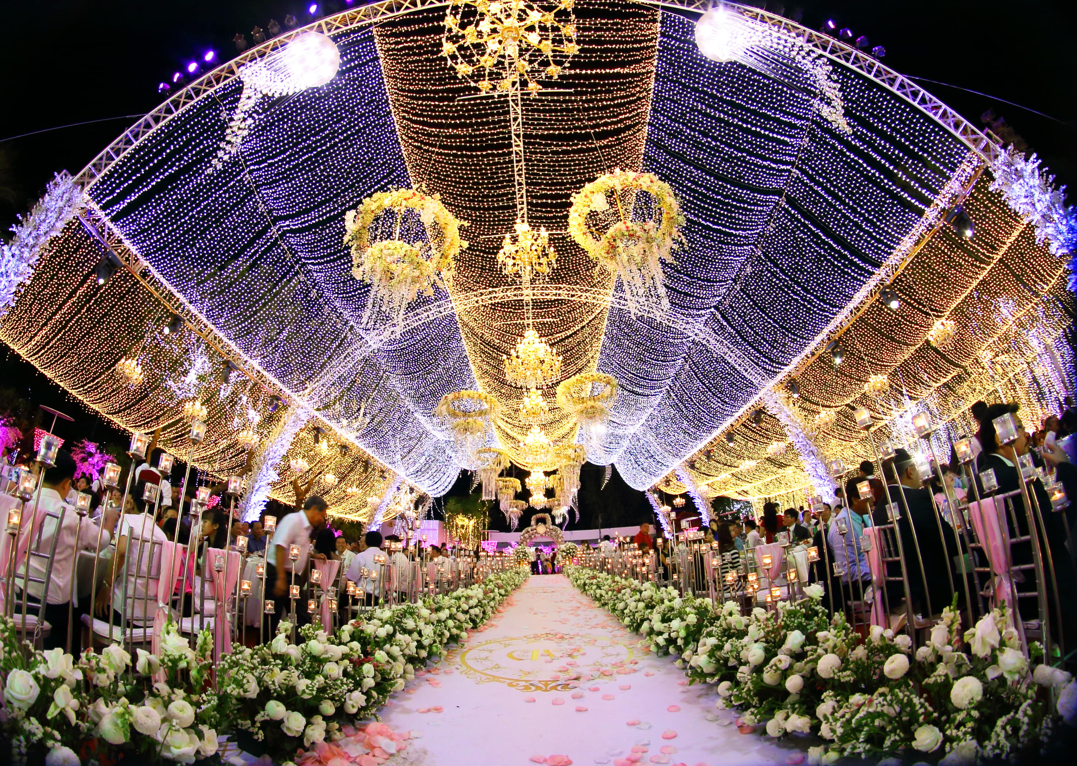 Thiết bị tiệc cưới cao cấp